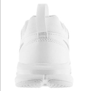 women's nike knit trainers